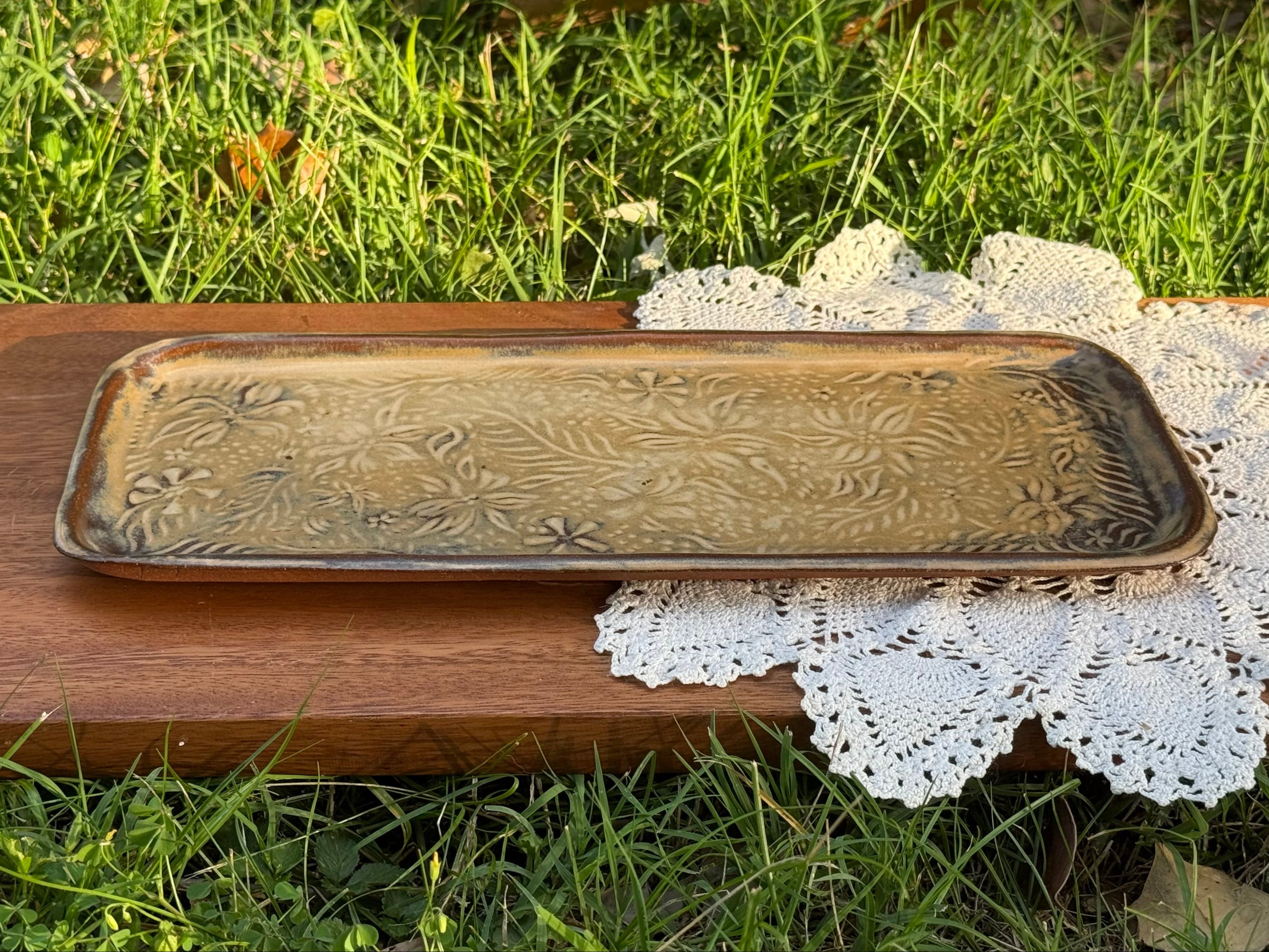Meadow Tray
